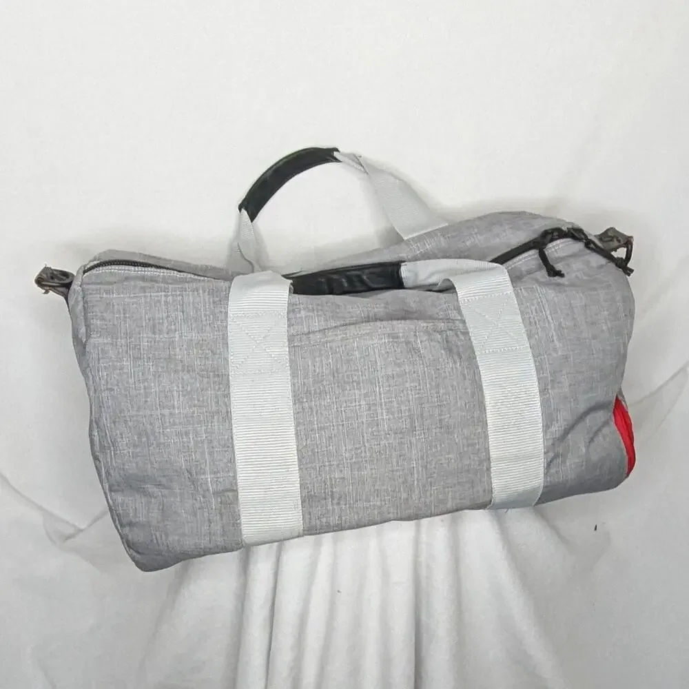 Jansport Heather Gray Duffle Bag Men's Gym Workout Travel Weekender Luggage